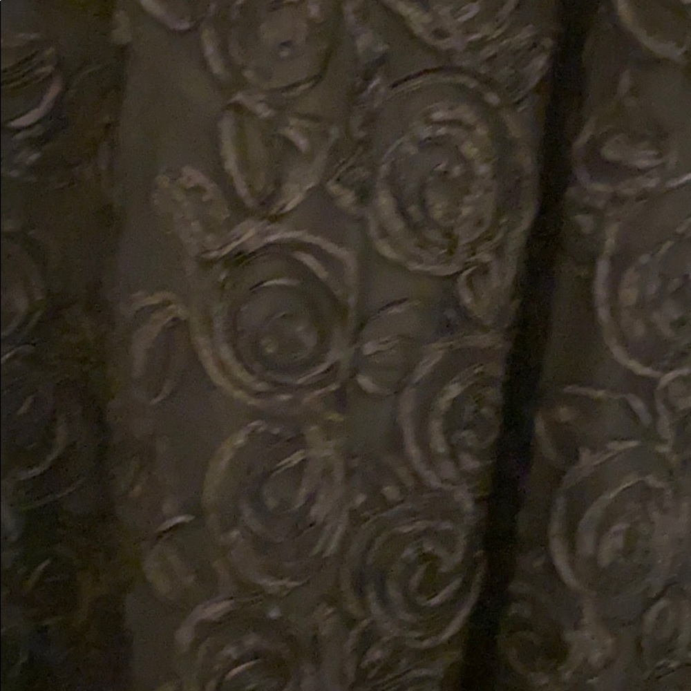 Dress - Picture 3 of 4